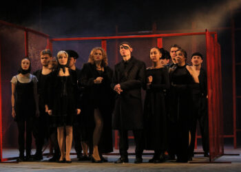 «Нищие нищенствуют, воры воруют, гулящие гуляют» – как рождается спектакль