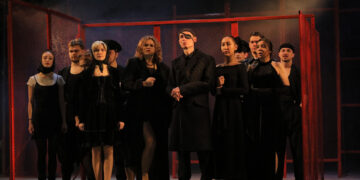 «Нищие нищенствуют, воры воруют, гулящие гуляют» – как рождается спектакль