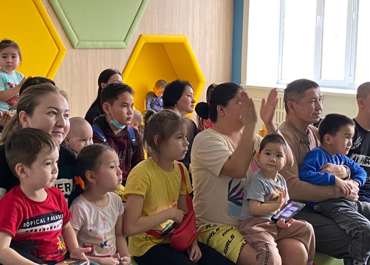 «Нелегок каждый шаг, но любим жизнь»