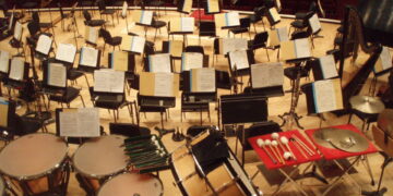 Нести творчество в массы