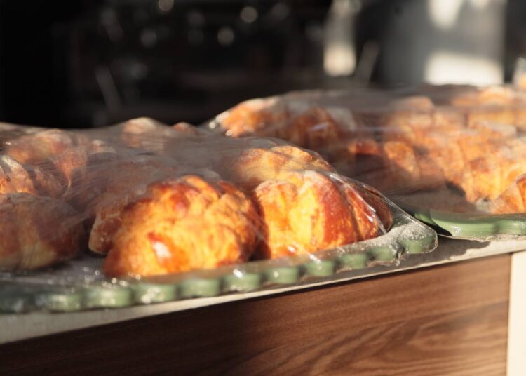 Избиратели могут попробовать баурсаки на участке