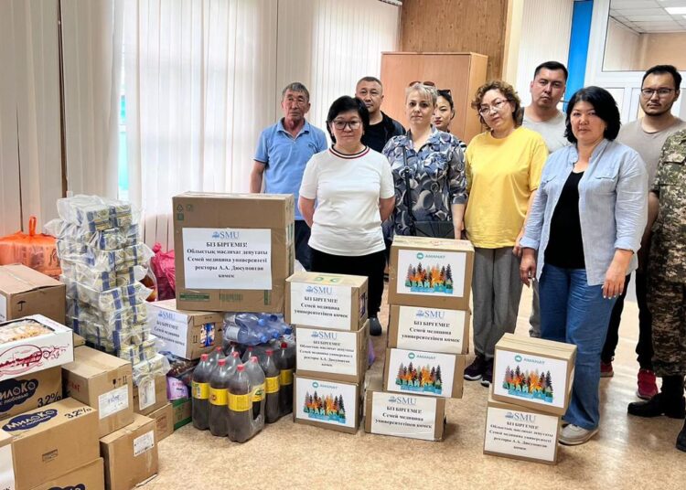 ДЕПУТАТЫ МАЖИЛИСА НА МЕСТЕ СОБЫТИЯ