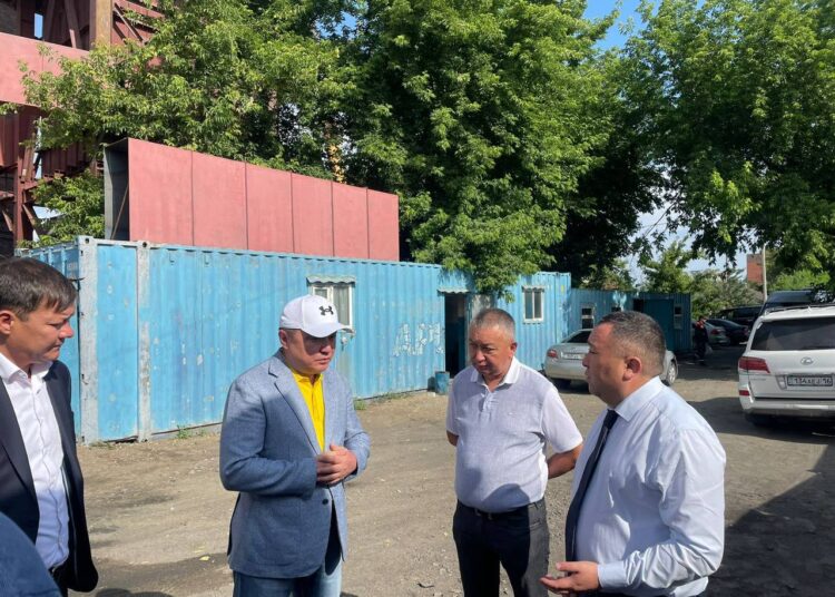 Нурбол Нурсагатов провел выездное совещание по подготовке к следующему отопительному сезону