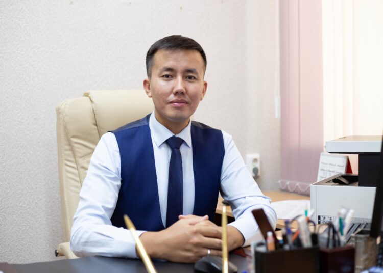 Челлендж «10 шагов к Здоровью» продолжает знакомить жителей области Абай с главными профильными специалистами в прямом эфире