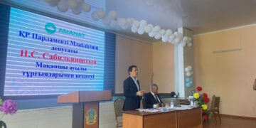 Депутат Мажилиса Нуртай Сабильянов в Урджарском районе