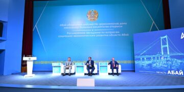 В области Абай проходит расширенное совещание по вопросам социально-экономического развития региона