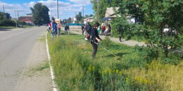 Жители Бородулихинского района поддержали экоакцию «Таза Казахстан»