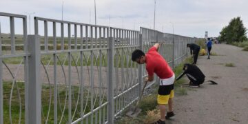В Центральном парке имени Абая прошла уборка в рамках экоакции «Таза Қазақстан»