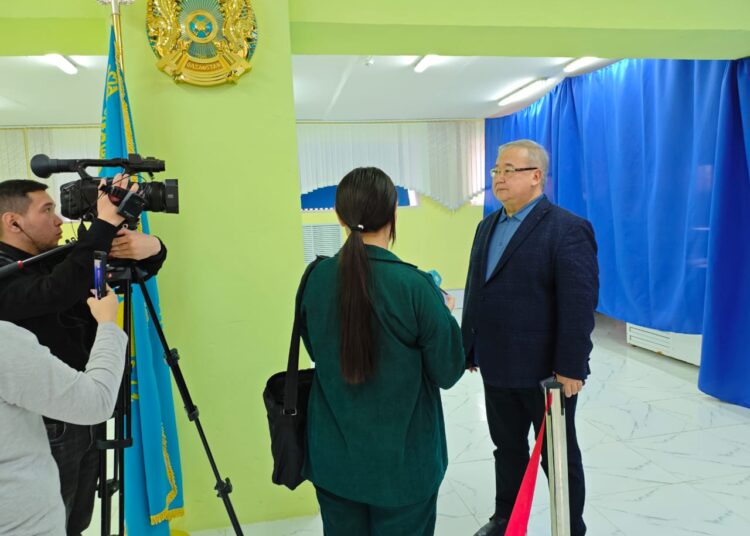Сегодня мы проголосовали за будущее Казахстана – Эрлан Батырбеков