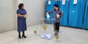 В областном центре стартовала работа избирательных участков