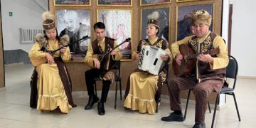 Праздничным концертом встретили избирателей в Бескарагайском районе