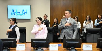 Молодые госслужащие приняли присягу