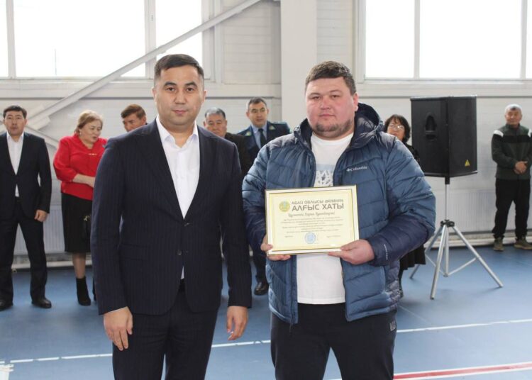 В Бородулихинском районе открылся ФОК с бассейном