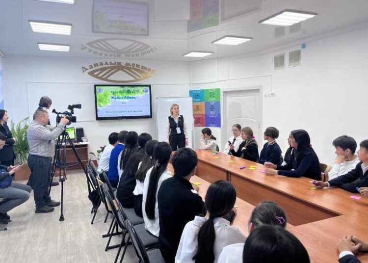 «Таза Қазақстан»: Молодежь области Абай объединяется ради чистоты и экологии