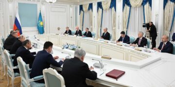 Состоялись переговоры Президента Касым-Жомарта Токаева с Президентом России Владимиром Путиным в узком составе