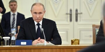 Владимир Путин заявил, что взаимодействие между Москвой и Астаной продолжает активно развиваться по всем направлениям