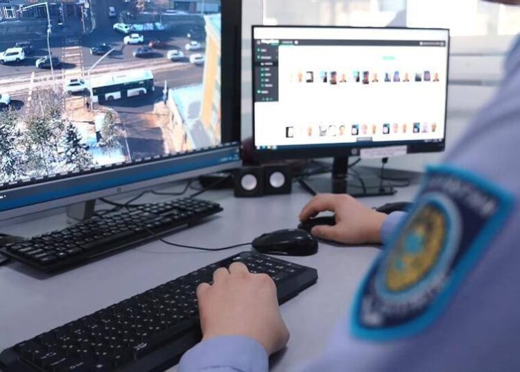 Закон и порядок: система распознавания лиц начала работать в двух мегаполисах Казахстана