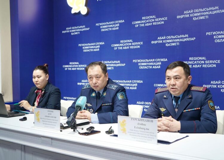 В области Абай выявлено 45 фактов незаконной торговли пиротехникой