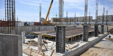 В области Абай продолжается активная работа по обеспечению населения комфортным жильем