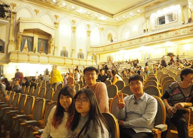 О работе театрального клуба «Мельпомена» для иностранных студентов