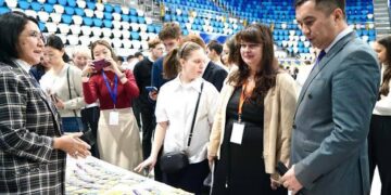 В области Абай впервые проходит республиканская образовательная выставка «Vipusknik.kz — 2025»