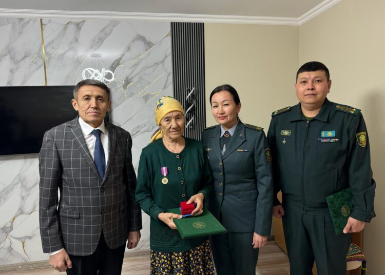 Почёт и уважение матери героя – от пограничников