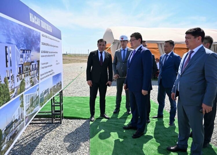 В Семее дан старт строительству областной многопрофильной больницы