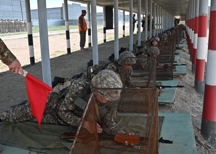 МОЛОДЫЕ СОЛДАТЫ ПРИНЯЛИ УЧАСТИЕ В ПЕРВОЙ ОГНЕВОЙ ТРЕНИРОВКЕ