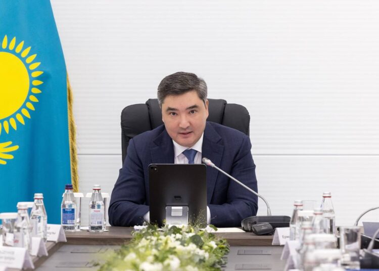 Олжас Бектенов провел республиканское совещание по развитию моногородов