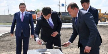 В Семее началось строительство индустриального парка по производству чипов и электроники