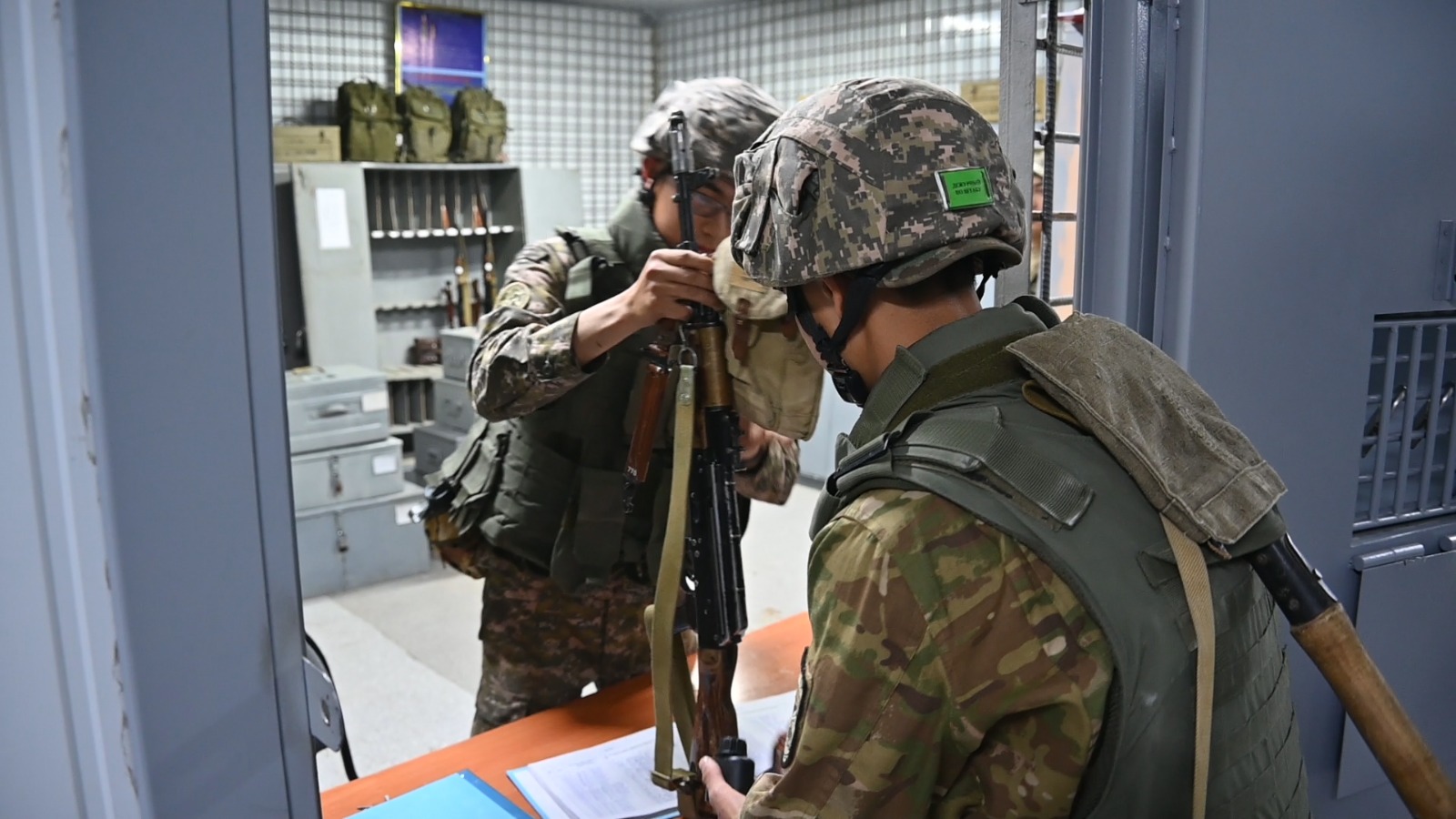 Воинские части Семея подняты по боевой тревоге