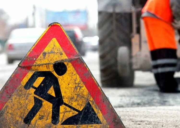 В Семее продолжается интенсивный ремонт дорог