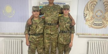 В войсках «Востока» служит самый высокий солдат: рост Армана Каиржанова — 2 метра 8 сантиметров