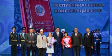 В Семее отметили 30-летие Конституции Казахстана