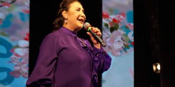 Майра Ильясова с программой «Айналдым елім» собрала аншлаг