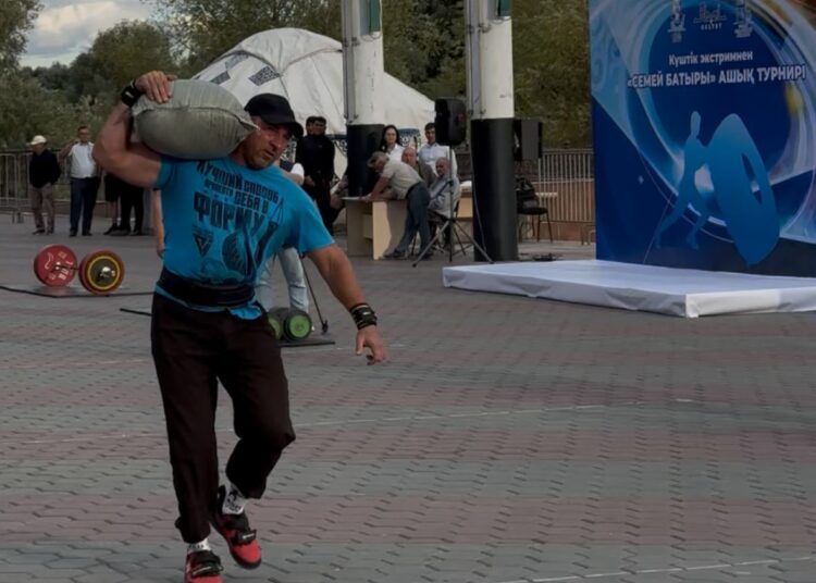 Сильнейшие атлеты страны показали характер на турнире «Семей батыры»