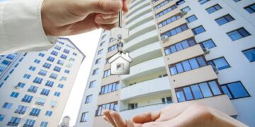 В области Абай разъяснили порядок распределения арендного жилья