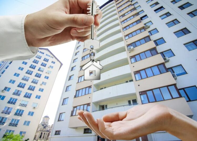 В области Абай разъяснили порядок распределения арендного жилья