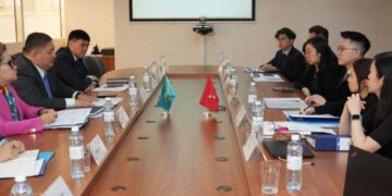 Проведены переговоры между авиационными властями Казахстана и Гонконга