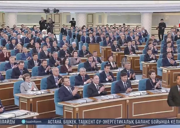 Глава государства поручил обновить систему привлечения инвестиций