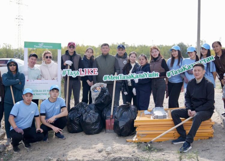 В Семее прошёл масштабный субботник