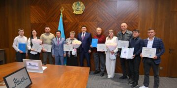 В Семее оказали почет землякам, прославившим казахские традиции в Барнауле