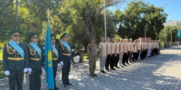 В Семее стартовал осенний призыв-2025: будущие защитники Родины отправляются на службу