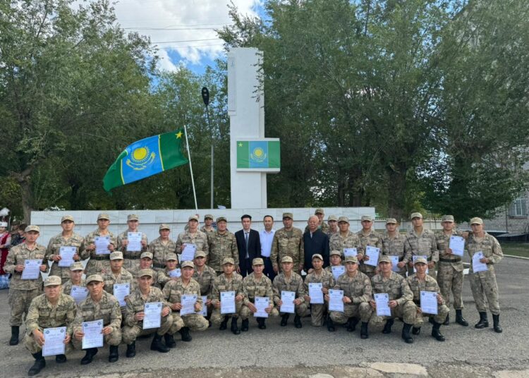 В Маканчинском пограничном управлении состоялась торжественная церемония проводов и встречи призывников