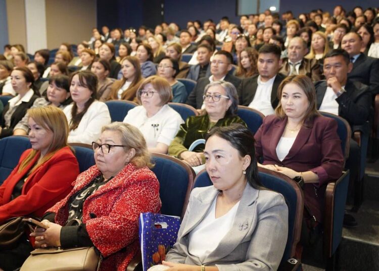 В ОБЛАСТИ АБАЙ ПЕДАГОГИ ОБСУДИЛИ ПОСЛАНИЕ ПРЕЗИДЕНТА