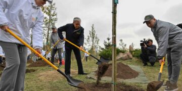 Глава государства принял участие в экологической акции «Таза Қазақстан»