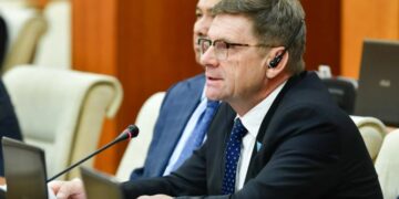 «Меня подделали»: депутат Пономарев потребовал остановить волну дипфейков