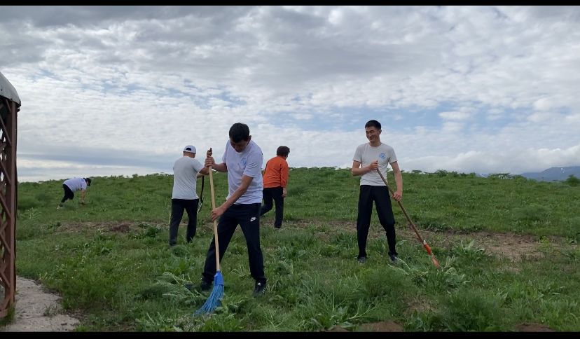 В Урджарском районе прошла экологическая акция «Чистый четверг» партии «AMANAT»