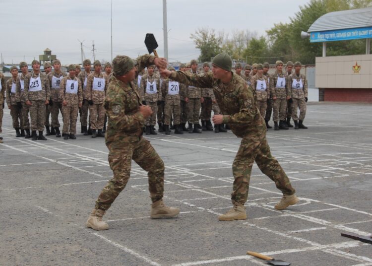В Абайском гарнизоне проведена итоговая проверка войск