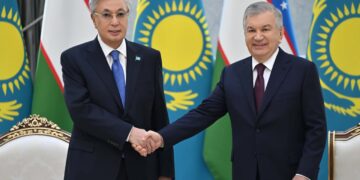 Глава государства провел переговоры с Президентом Узбекистана Шавкатом Мирзиёевы